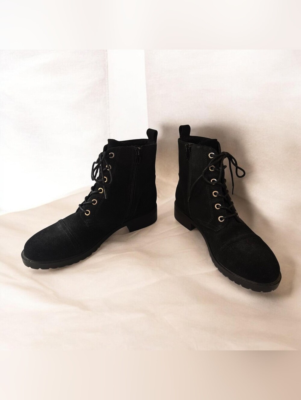 ALDO Jekerdal Black Suede Leather Combat Ankle Boots Lace Up Side Zip Size 7.5